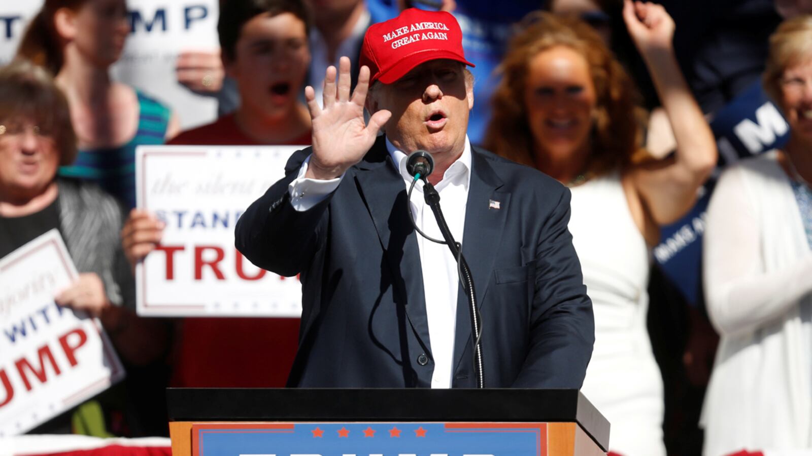 cheats/2016/05/16/trump-to-british-pm-i-m-not-stupid-ok/160516-trump-cameron-cheat_dl8wbl