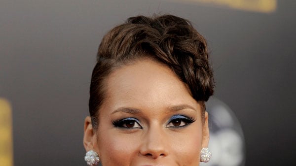 cheats/2010/05/27/alicia-keys-pregnant/alicia-keys_os3poz