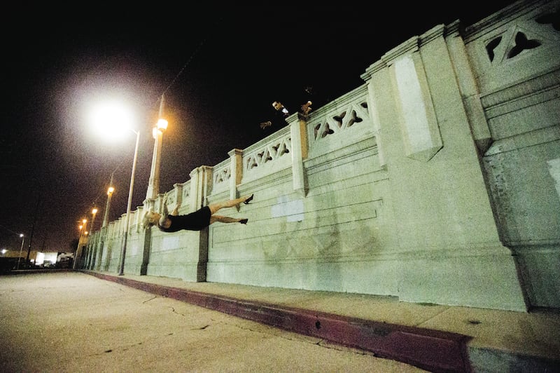 galleries/2013/11/06/celebrity-photographer-tyler-shields-exposes-the-dirty-side-of-glamour-photos/tyler-shields-london-eastwood_el9o9v