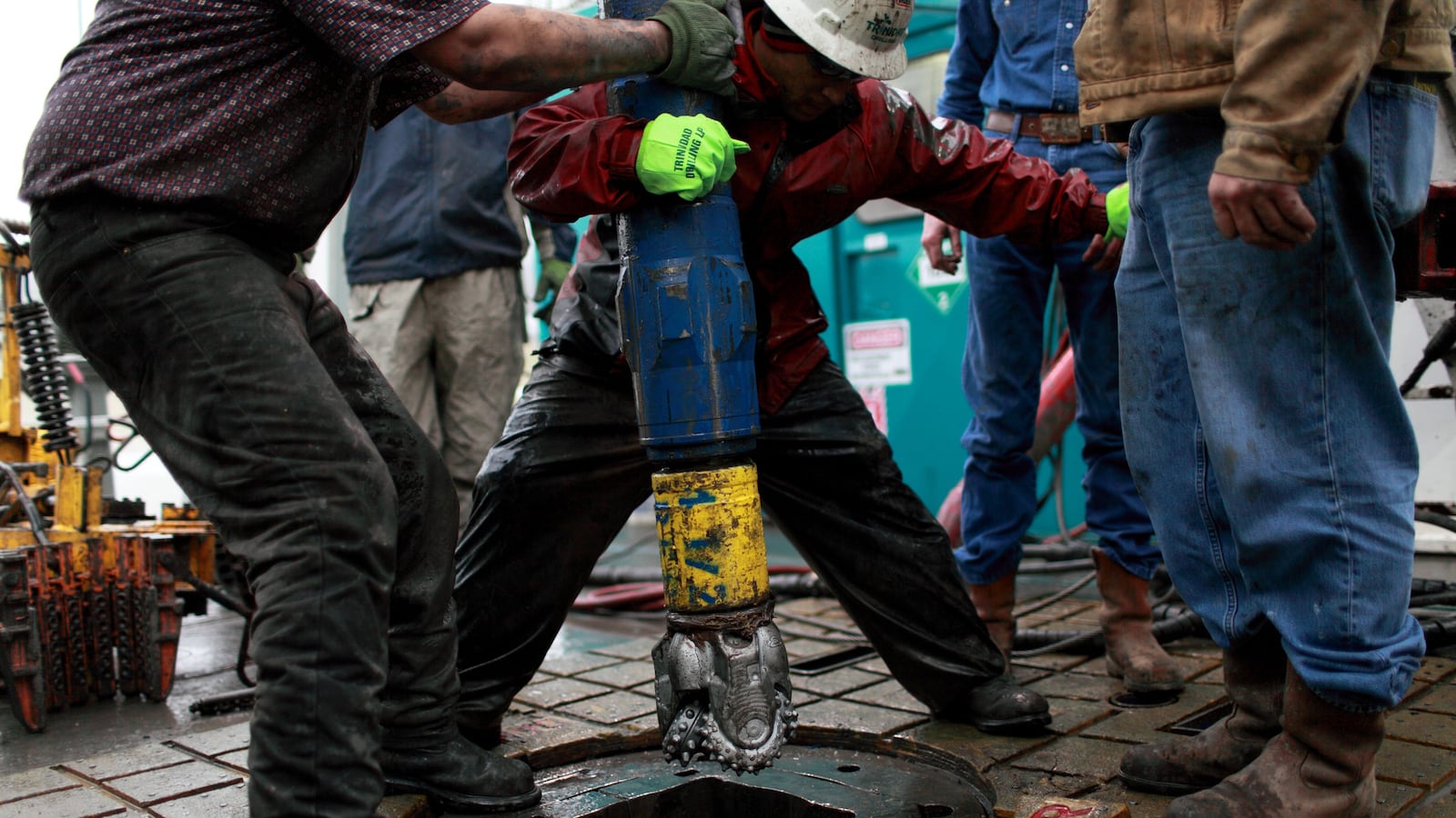 articles/2013/02/24/environmental-groups-target-ernest-moniz-president-obama-s-likely-choice-for-energy-secretary/130223-green-energy-sec-tease_z8hozs