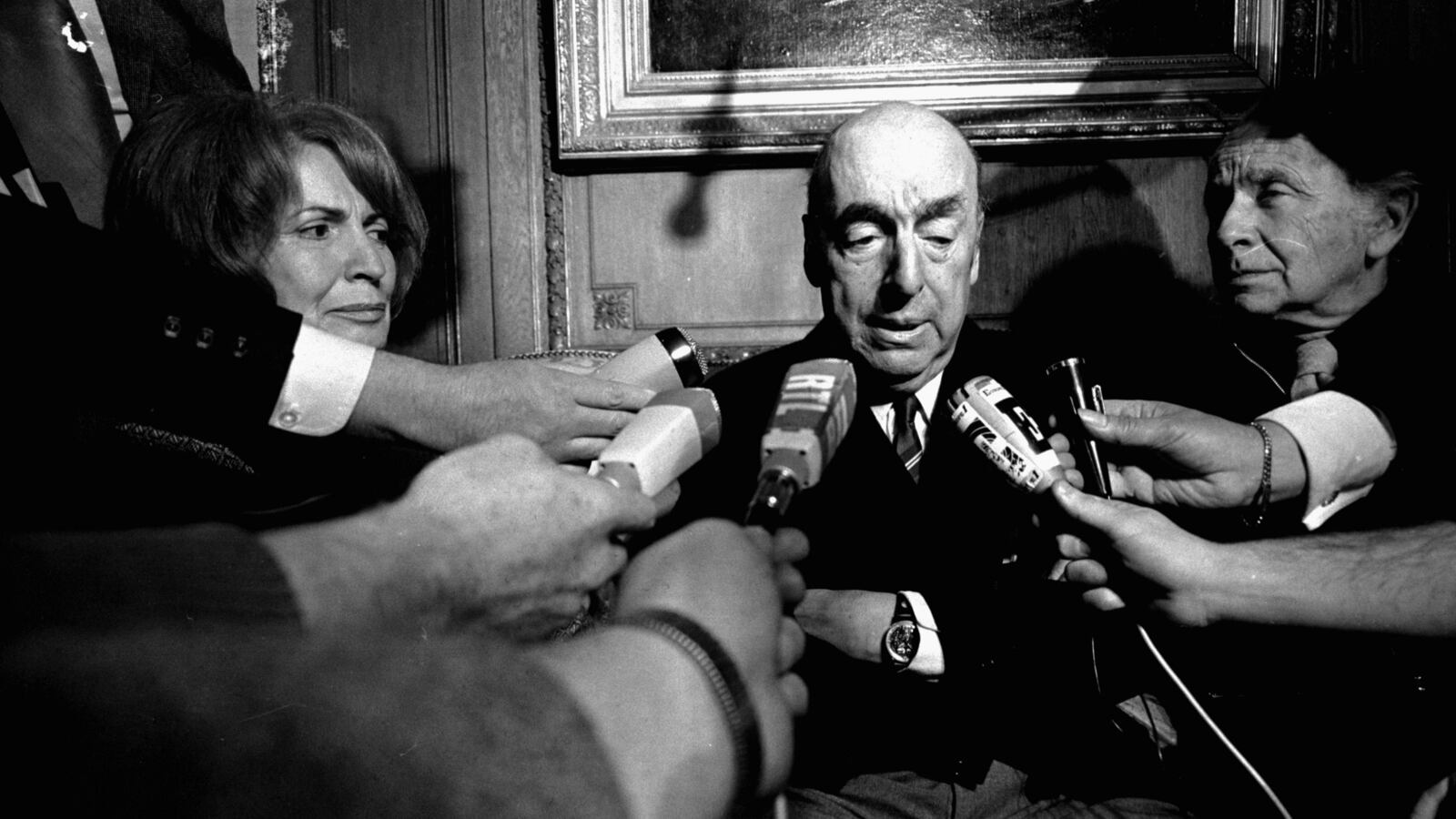 articles/2013/04/10/was-chilean-poet-pablo-neruda-poisoned/130409-Margolis-Neruda-tease_ehdzos