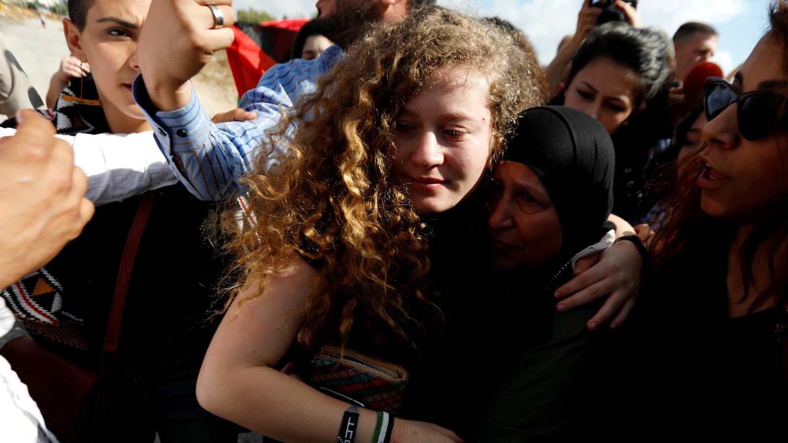 180729-ahed-tamimi-israeli-prison-cheat_zgq3pv