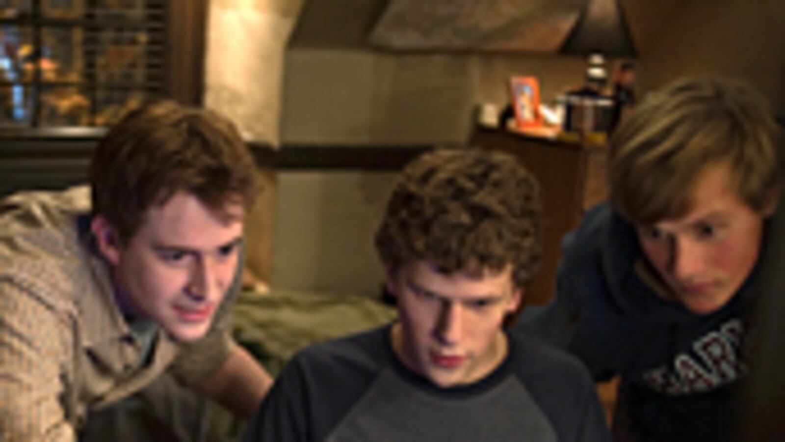 articles/2010/09/26/the-social-network-reviews/laporte-the-social-network_129493_tohz5c