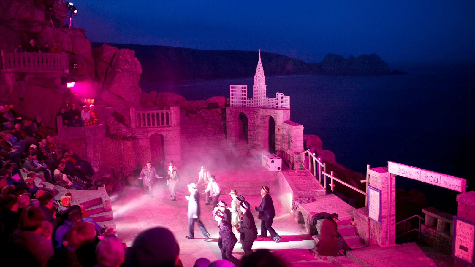 170806-cutruzzula-best-outdoor-theater-hero_d1mbyu