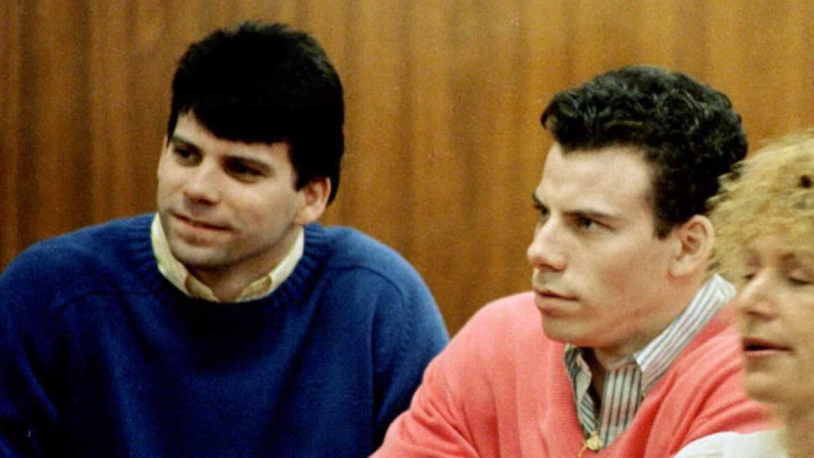 LOS ANGELES, UNITED STATES: This 1992 file photo shows double murder defendants Erik (R) and Lyle Menendez (L) during a court appearance in Los Angeles, Ca. The Menendez brothers have been found guilty of first degree murder 20 March in their second trial for the killing of their parents.
