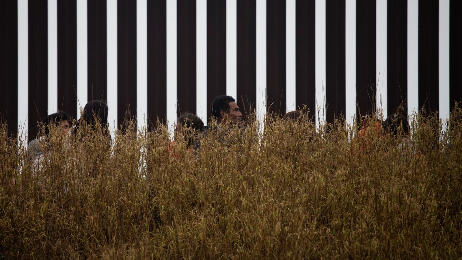 2020-03-12T185232Z_369875999_RC2IIF91ZBKD_RTRMADP_3_USA-IMMIGRATION-ASYLUM-SEEKERS_iq2fdt