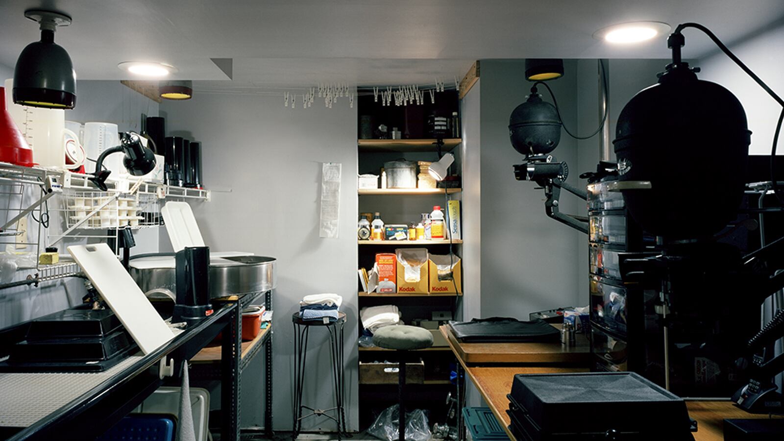 galleries/2012/11/11/the-last-days-of-film-photography-robert-burley-captures-industry-s-end-photos/burley-last-days-of-kodak-gopnik-tease_uxa5mk