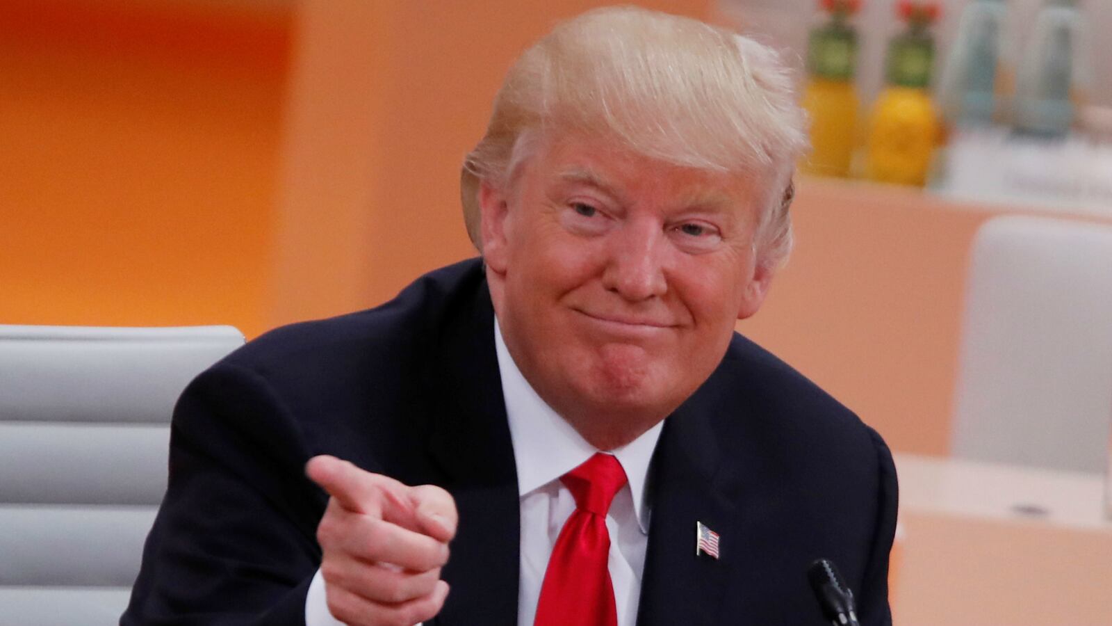 170709-Jones-MAGAsong-hero_ggn696