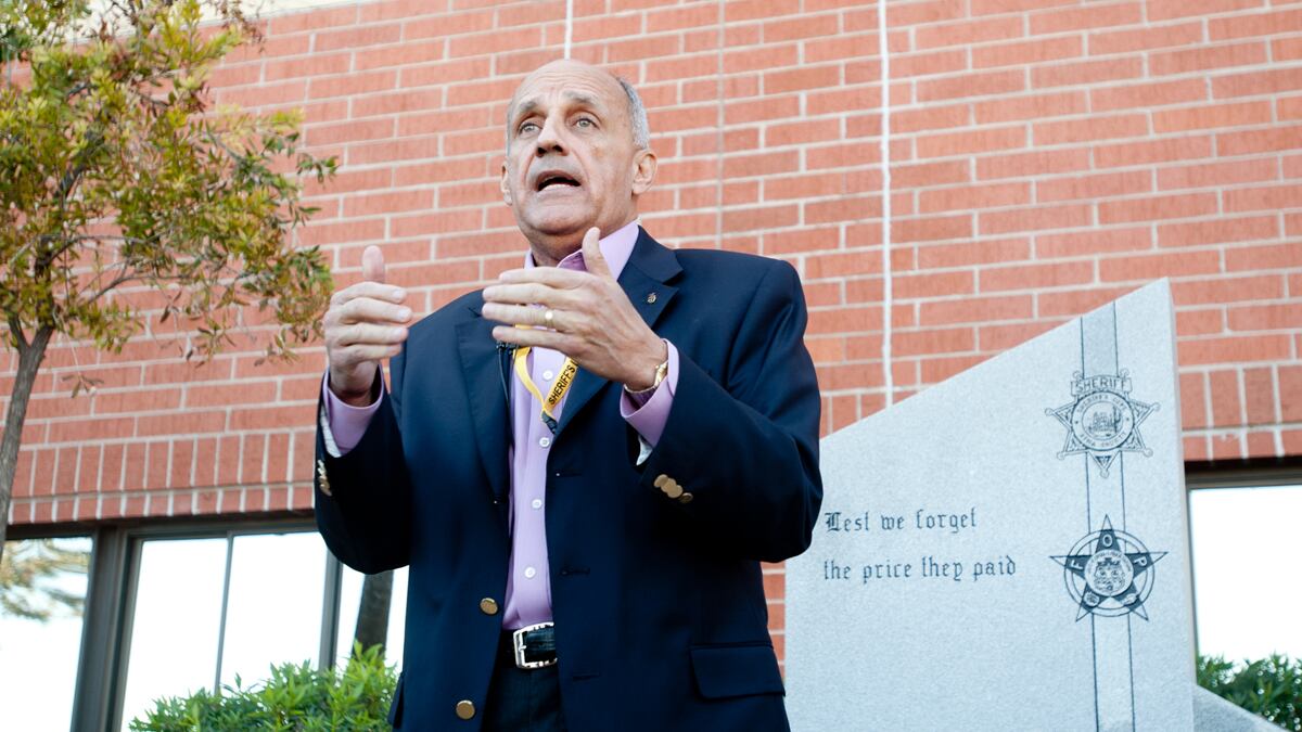 articles/2012/05/19/dr-richard-carmona-faces-a-tough-race-as-the-democratic-candidate-for-senate-in-arizona/camora-sterling_ypykby