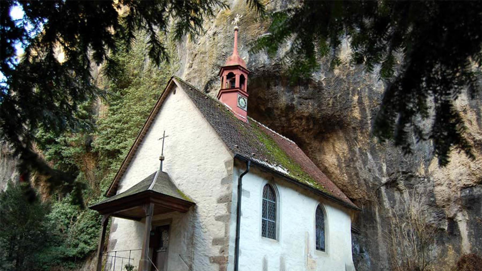 articles/2014/05/09/swiss-town-have-cave-want-social-and-outgoing-hermit/140508-swiss-hermit-strochlic-tease_vltyxw