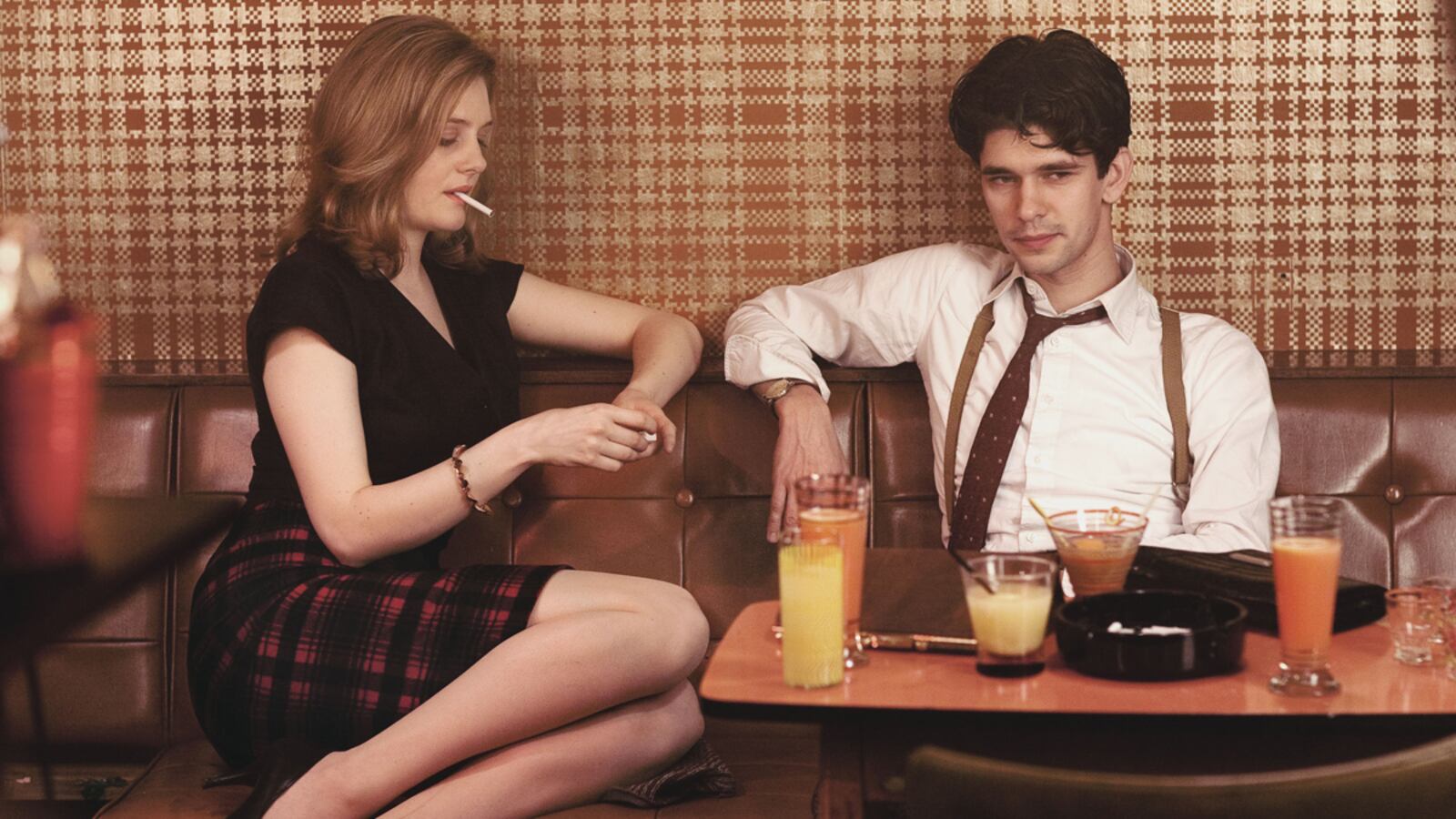 articles/2011/08/16/the-hour-creator-abi-morgan-on-spies-journalists-and-margaret-thatcher/the-hour-tv-show-lacob_jbzogm