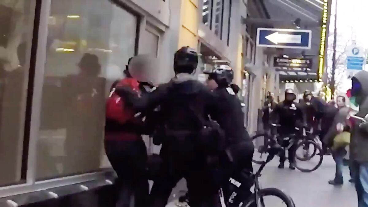 191216-Weill-Seattle-Bike-tease_yvjr6g