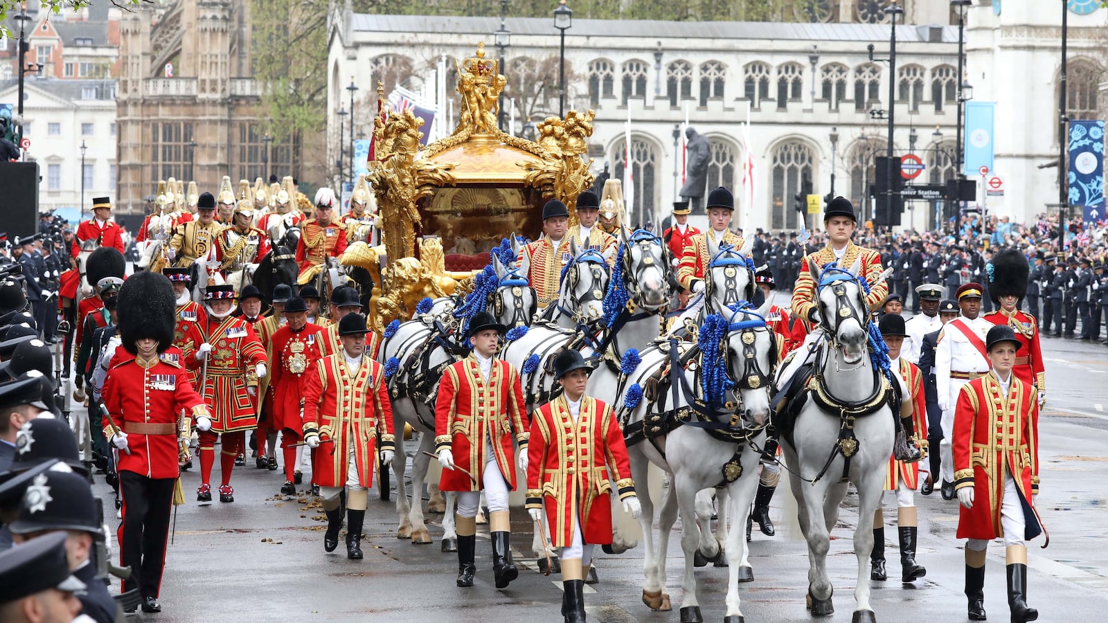 2023-05-06T162644Z_613668119_RC21T0AXA7J5_RTRMADP_3_BRITAIN-ROYALS-CORONATION_by3rdo