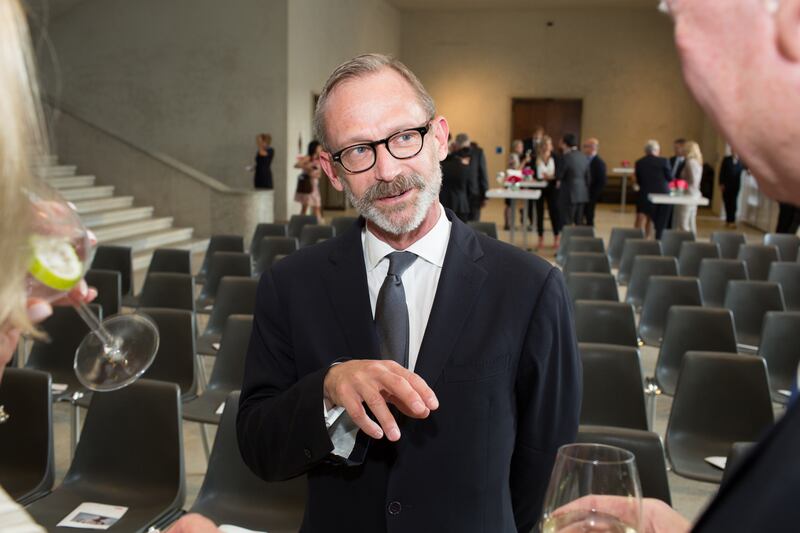 galleries/2013/06/12/the-daily-beast-credit-suisse-s-art-basel-2013-dinner-honoring-theaster-gates-photos/130613-Theaster-Gates-07_kllw2a