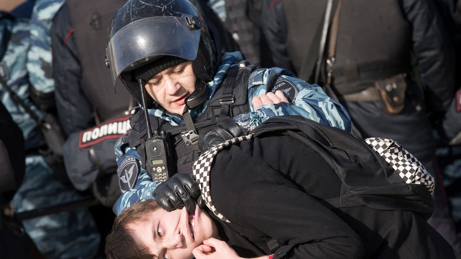 articles/2017/03/26/russian-youth-from-moscow-to-siberia-slam-putin-the-thief1/170327-Nemtsova-russia-protest-tease_bo5xii