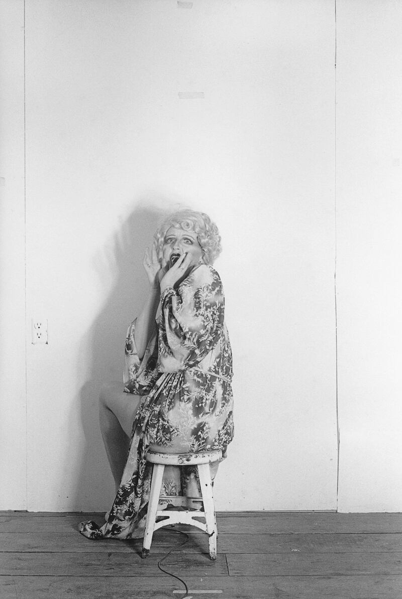 galleries/2013/01/11/cindy-sherman-early-works-opens-at-gucci-museo-in-florence/murder-mystery2-sherman_objokt