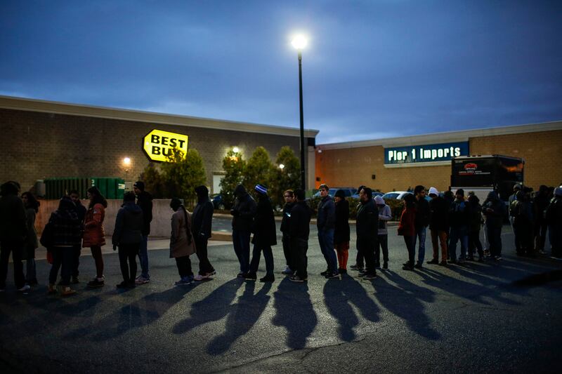 galleries/2014/11/28/black-friday-photos/141128_black-friday_01_igokwy