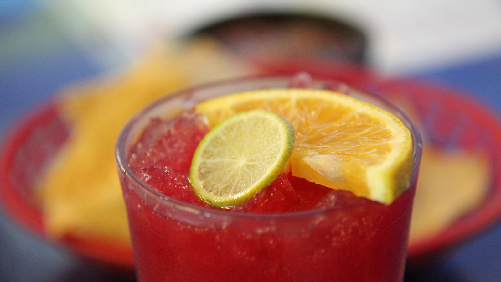 articles/2014/06/29/holy-mol-tucson-s-mexican-food-with-a-kick/140627-stern-roadfood-tease_kw7oi8