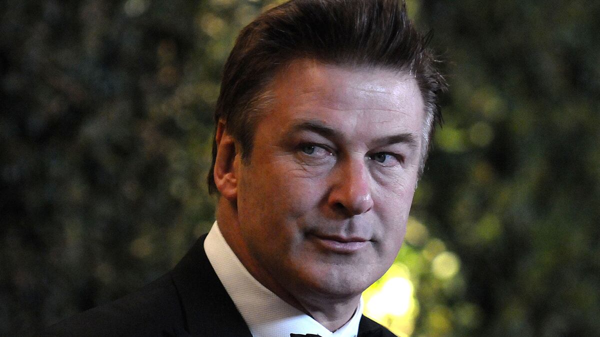 cheats/2013/08/08/msnbc-taps-baldwin-to-host/alec-baldwin-feuds_itm85p