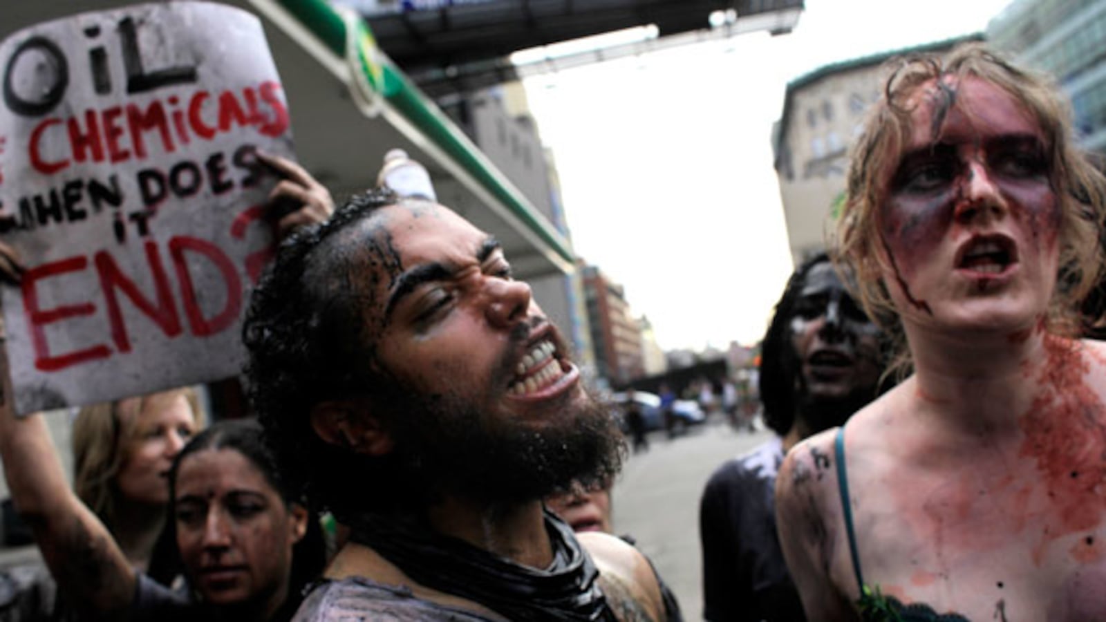 galleries/2010/06/01/oil-spill-protests/oil-spill-protests-6_quka2o