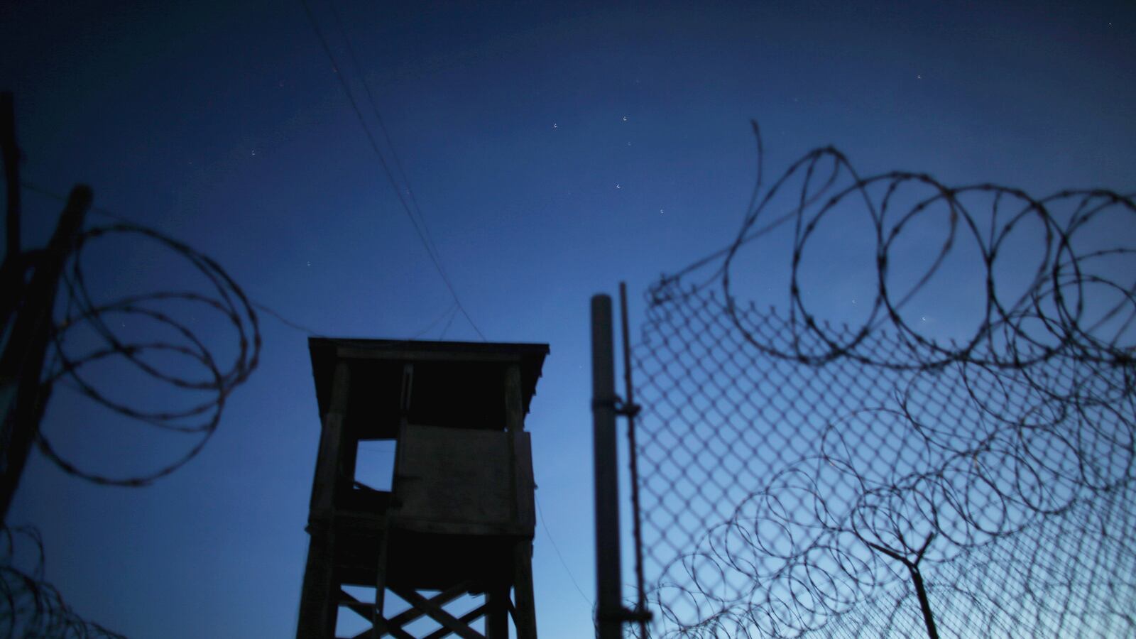 articles/2013/07/24/senate-hearing-to-push-for-guantanamo-closure-plan-to-move-detainees/130723-gitmo-closure-green-tease_kupgif