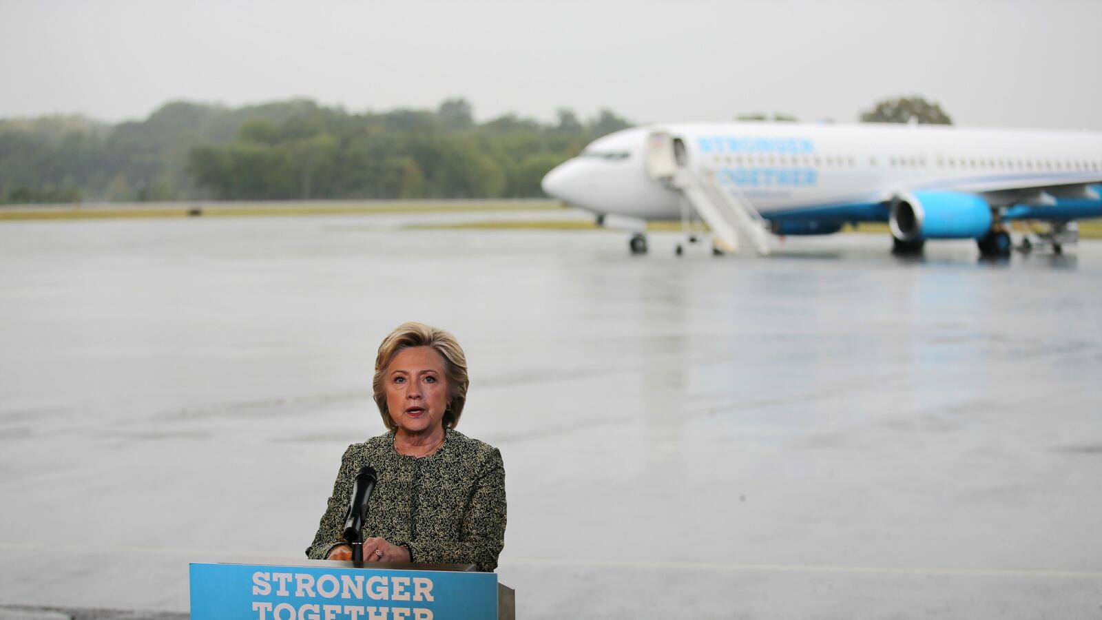 cheats/2016/09/19/clinton-on-attacks-banning-entire-religion-won-t-work/160919-hillary-presser-cheat_yghwkf