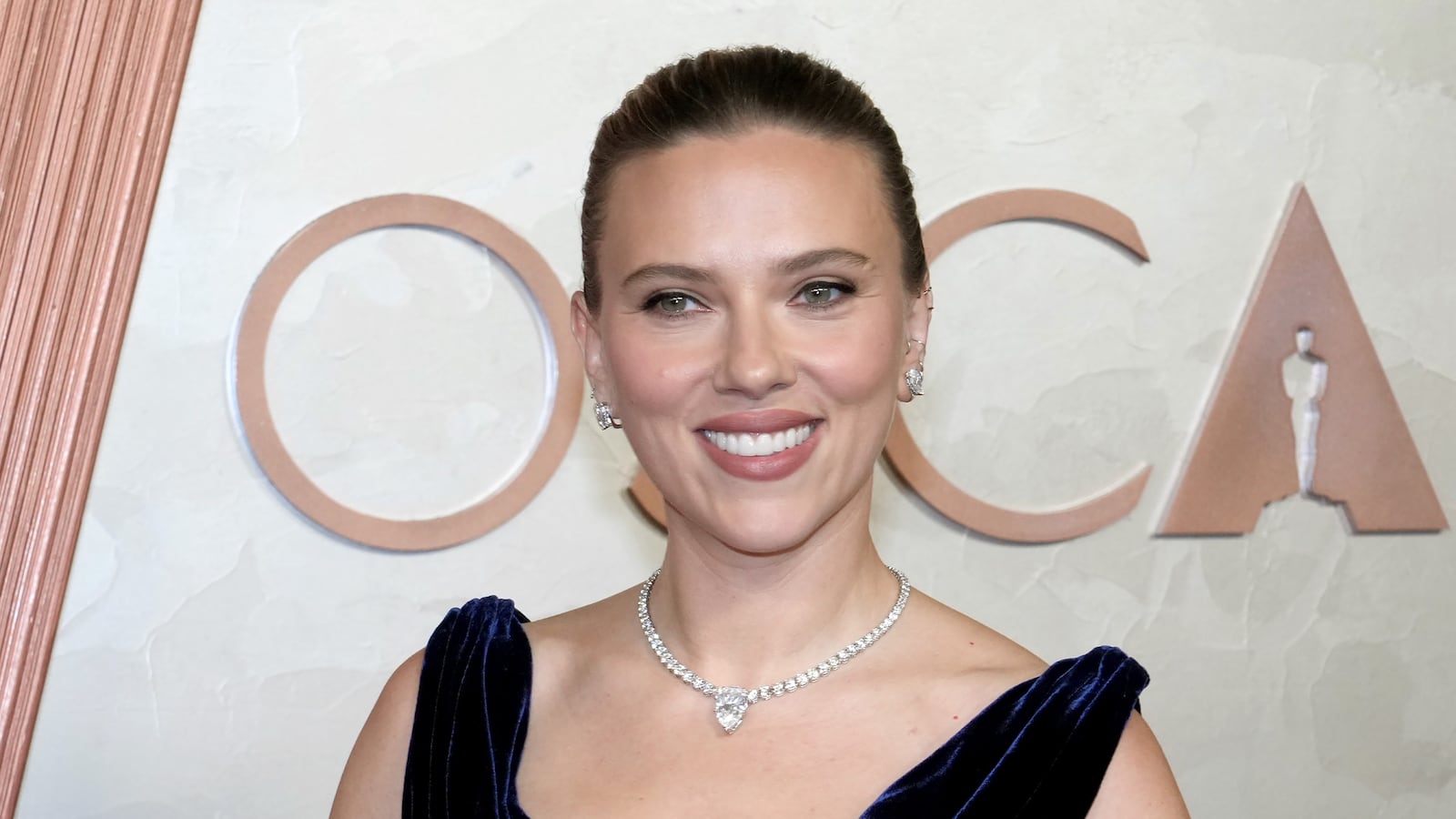 Scarlett Johansson attends the Oscars on March 02, 2025.