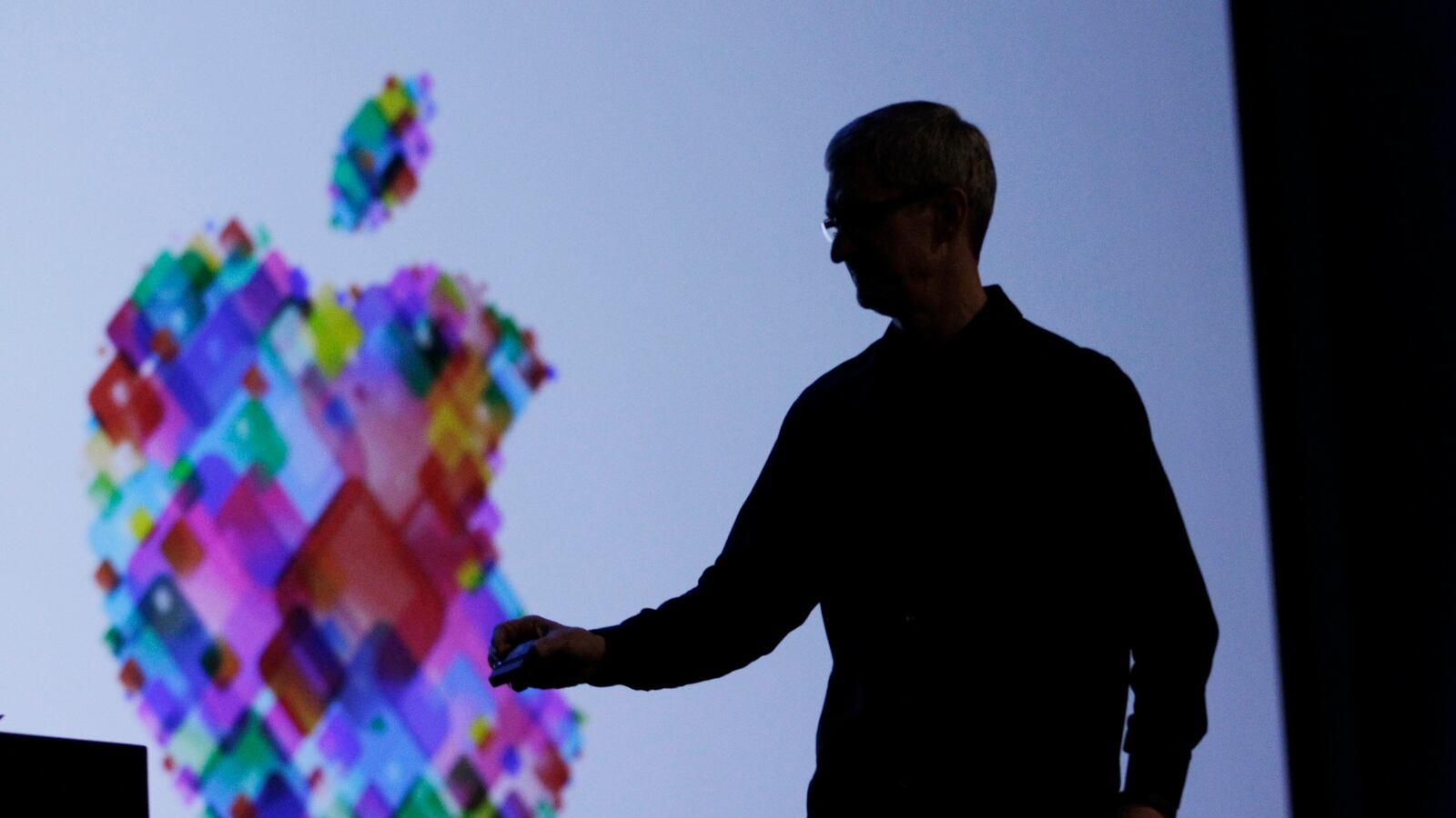 articles/2013/09/09/apple-plans-to-release-iphone-tuesday/130909-Ries-Apple-tease_gg13hk