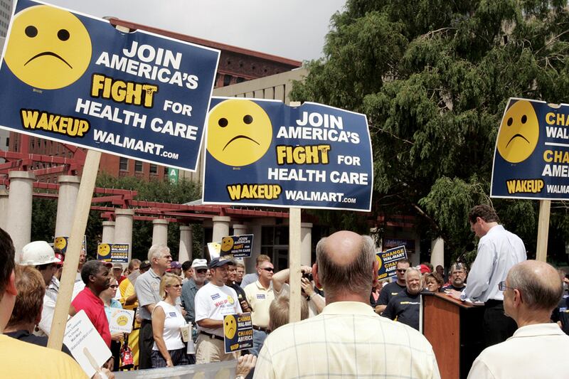 galleries/2012/04/23/bribery-in-mexico-toxic-necklaces-and-more-walmart-scandals-photos/walmart-scandals-health-benefits_dnksso