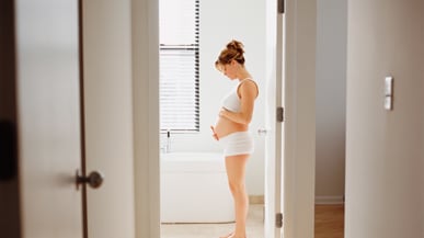 articles/2010/11/30/home-birth-by-accident-jim-sciutto-on-having-a-baby-at-home-unexpectedly/sciutto-homebirth_144473_t7yy8z