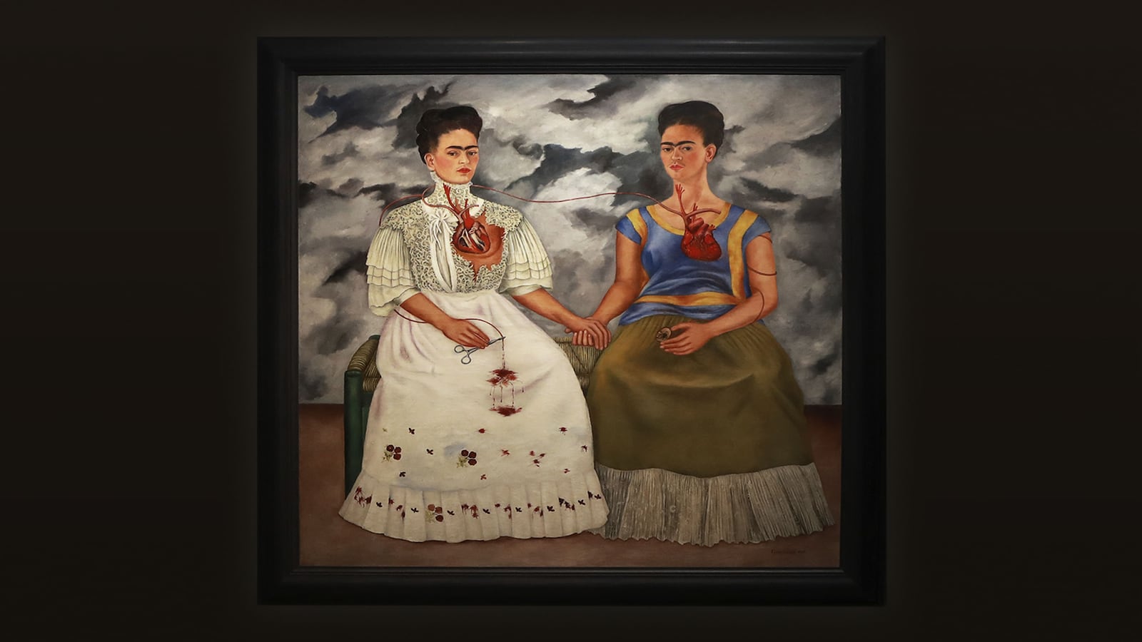 230408-gompertz-frida-kahlo-two-hero_vinxxp