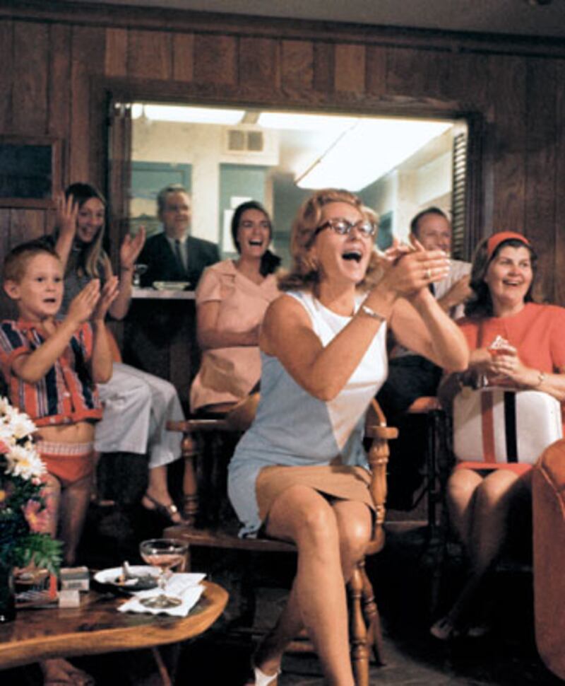 galleries/2009/07/03/the-1-000-coffee-table-book/moonfire-12_dgjcq5