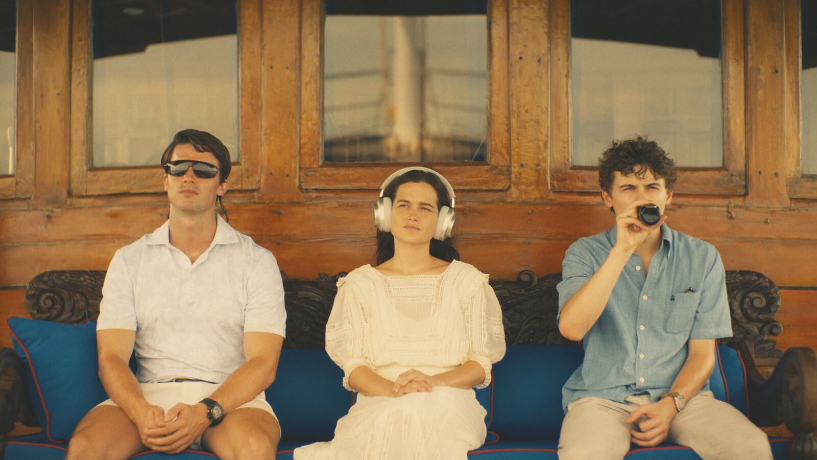 White Lotus, Season 3, Episode 1