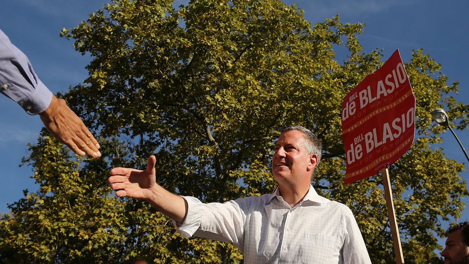 cheats/2013/09/30/de-blasio-s-dad-committed-suicide/130909-mayors-race-tease_mpzbbk