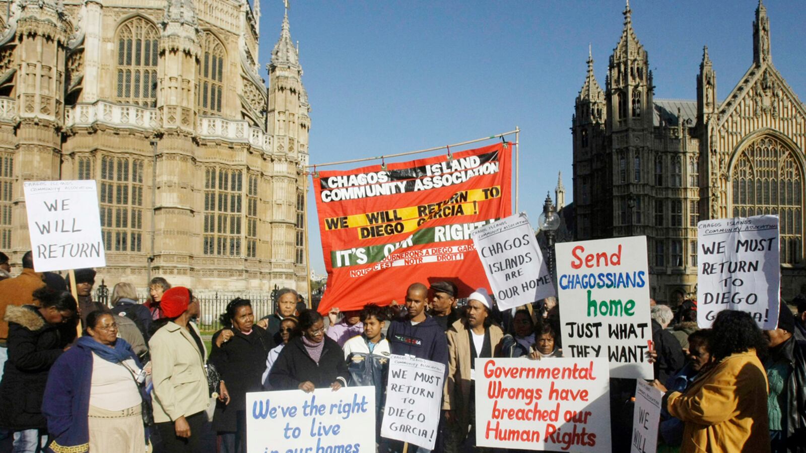 articles/2012/06/09/diego-garcia-a-mauritanian-island-is-crucial-real-estate-for-u-k-and-u-s/chagos-island-robertson_kzco7s