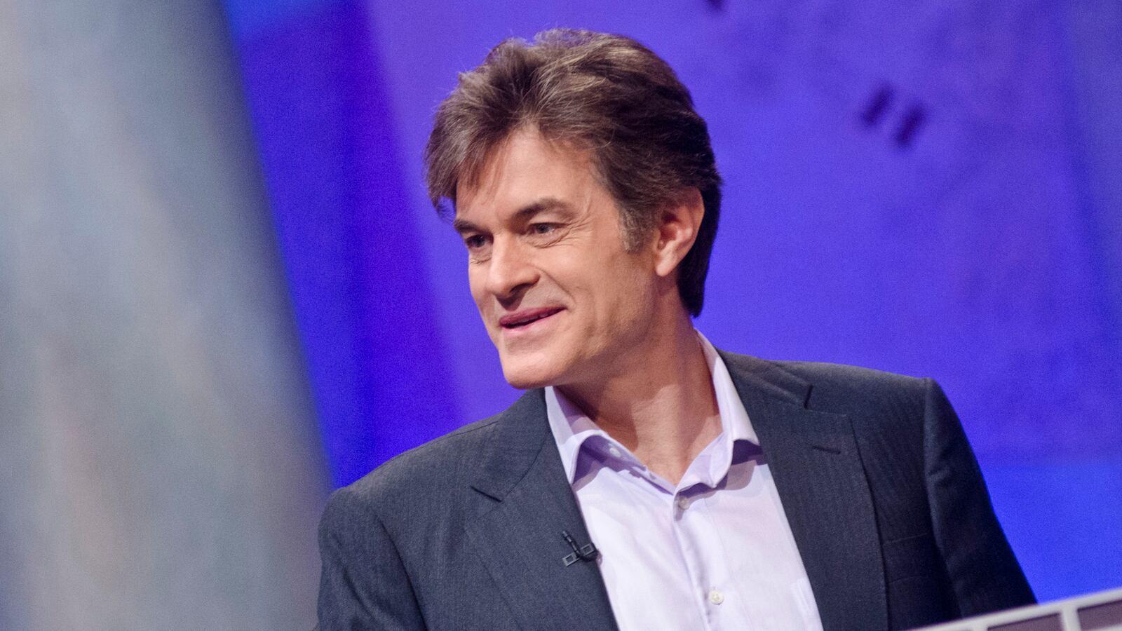 cheats/2014/06/17/senate-slams-dr-oz-s-miracle-products/140617-dr-oz-cheat_fd1rpy