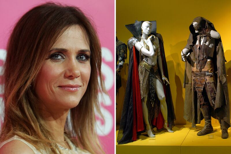 galleries/2011/07/08/celebrities-horrible-jobs/kristen-wiig-celebrities-horrible-jobs_nkptlu