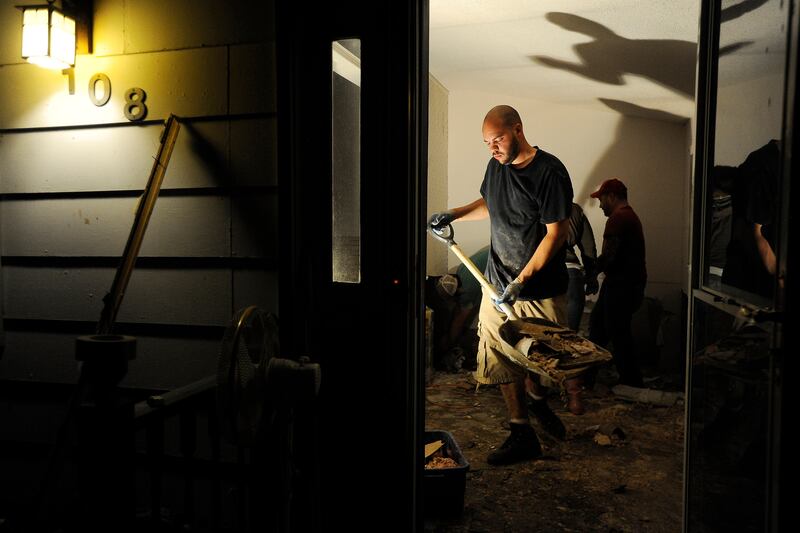 galleries/2013/09/18/massive-flood-rages-through-colorado-photos/130917-colorado-flood-3_hhapl2