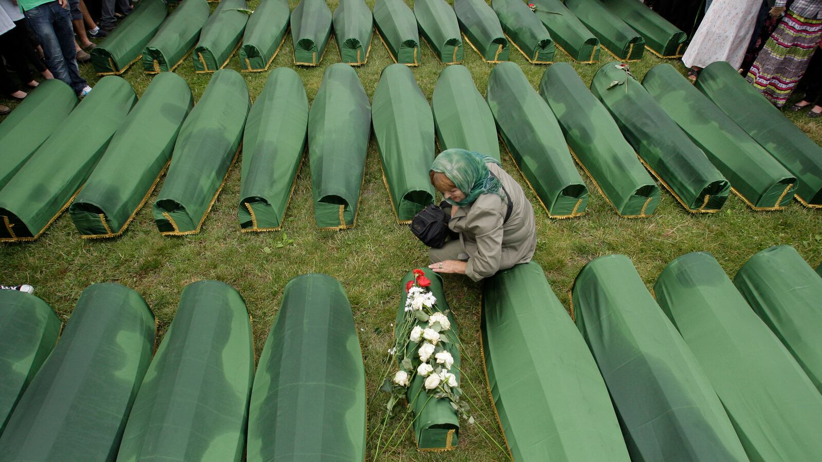 articles/2013/12/01/the-bosnia-atrocities-the-world-s-greatest-forensic-puzzle/131127-bosnia-forensic-puzzle-malley-tease_ysipig