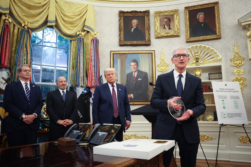 on August 6, 2025 in Washington, DC. Apple Inc. announced a $100 billion investment in manufacturing facilities in the U.S., on top of an announcement in February committing over the next four years to a $500 billion investment in the U.S. economy and the addition of 20,000 new jobs. (Photo by Win McNamee/Getty Images)