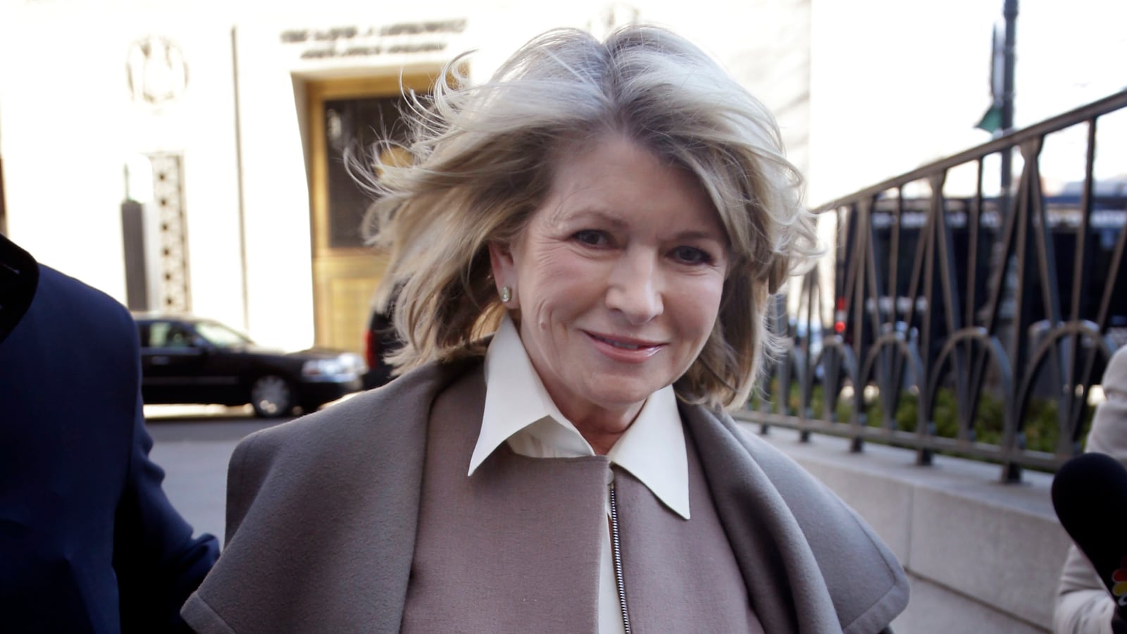 articles/2013/03/06/martha-stewart-in-the-dock-over-macy-s-lawsuit-i-did-my-time/130305-martha-stewart-testifies-grove-tease_zzf6od