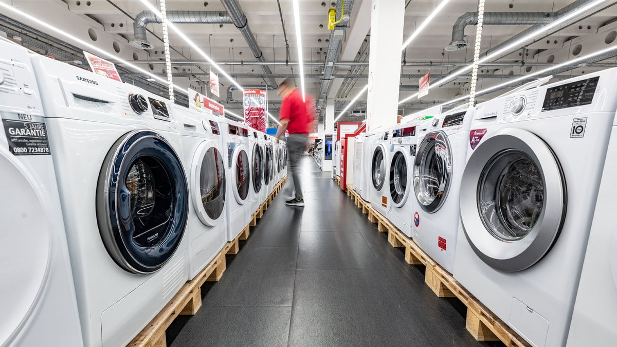 200331-Lachlan-Trump-covid-19-tease_vcjzs8