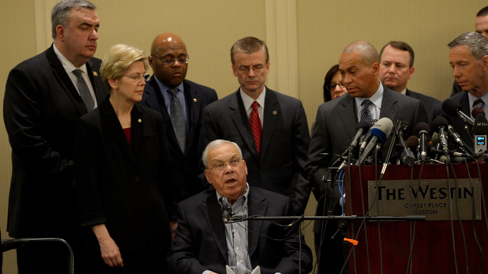 articles/2013/04/17/boston-mayor-tom-menino-sidelined-in-marathon-explosions-aftermath/130416-freedlander-menino-tease_s4kgoy