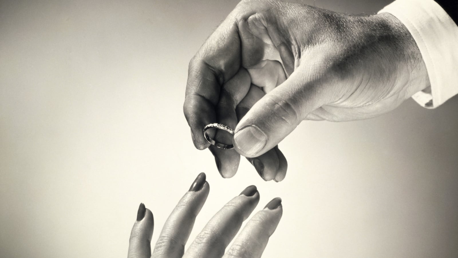 articles/2012/02/21/why-men-are-settling-for-mrs-good-enough/why-men-settle-bennett-tease_mdeifq