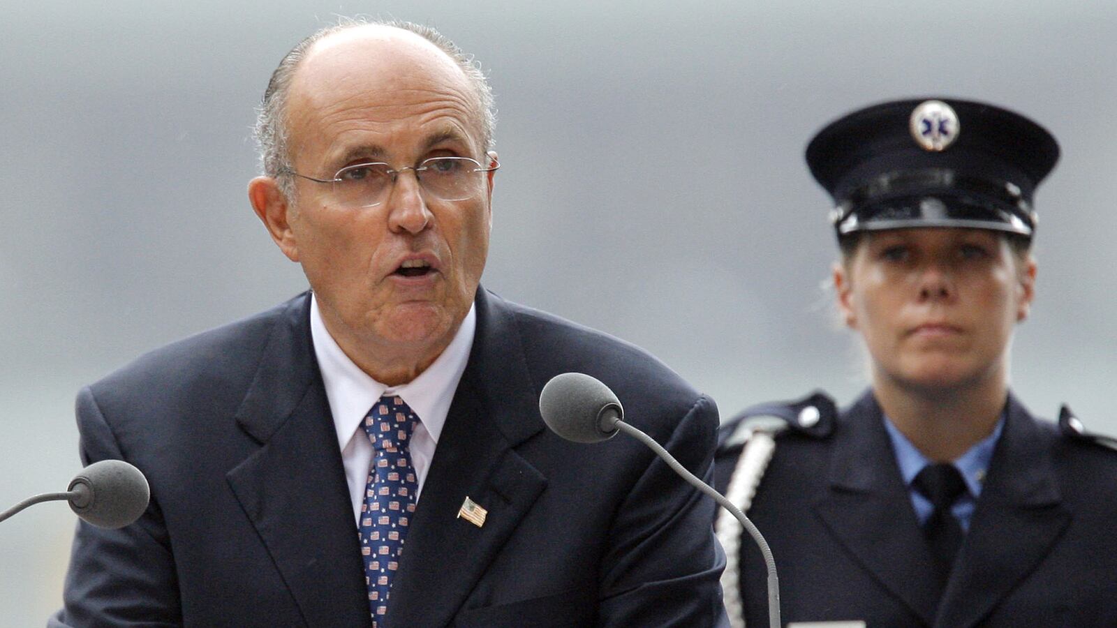 articles/2014/09/11/rudy-giuliani-on-his-9-11-bluff-the-museum-controversy-and-the-rise-of-isis/140910-robin-giuliani-tease_ixolvg