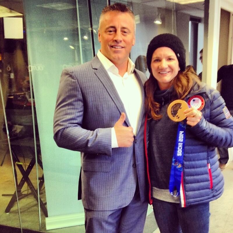 galleries/2014/02/23/michael-b-jordan-lorde-and-the-week-s-best-celebrity-selfies/140221-celeb-selfies-kelly-clark_hybuwk