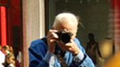 articles/2010/03/22/knowing-bill-cunningham/gefter-bill-cunningham_89220_t9rkrn