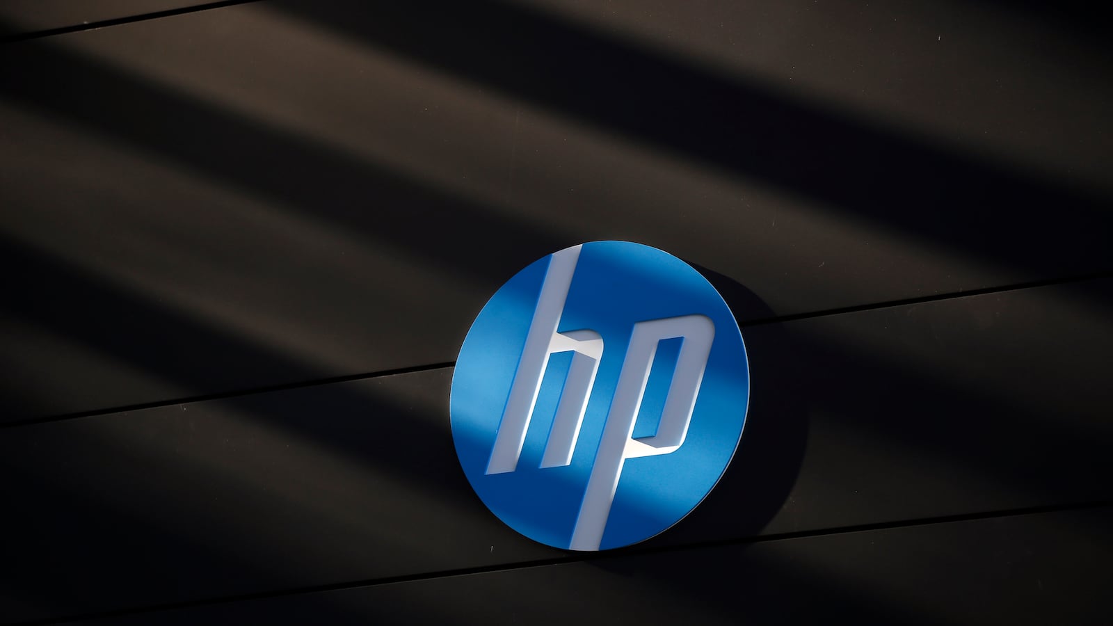 cheats/2014/09/12/hp-bribed-russian-legal-officials/140912-hp-bribe-cheat_l4c8nb