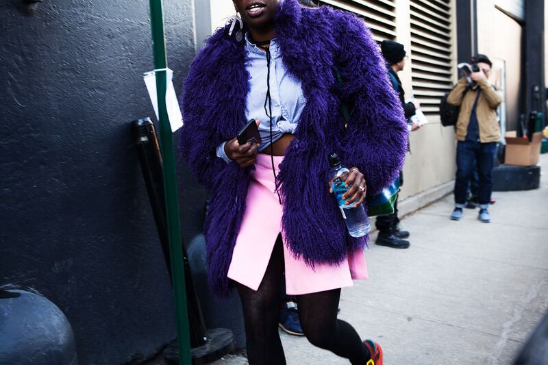 galleries/2017/02/17/here-s-the-standout-street-style-of-new-york-fashion-week/28-DL-IMG_1490_vync5n