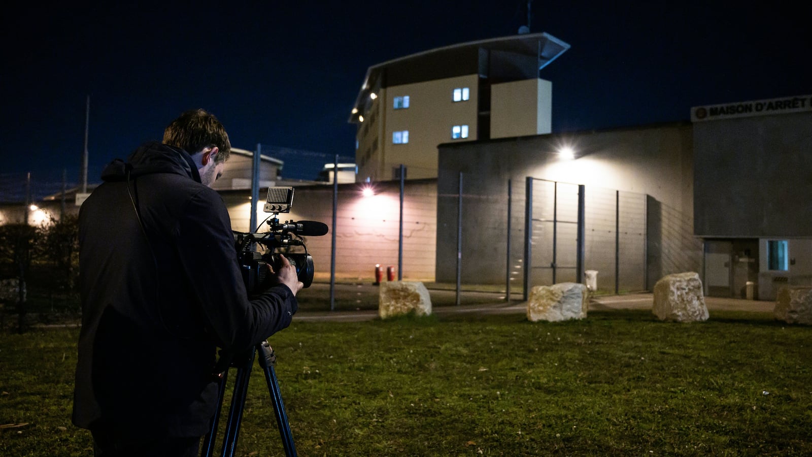 Medias wait outside the prison of Lyon-Corbas on February 20, 2019, in Corbas, as Cecile Bourgeon will be released after her sentence to twenty years imprisonment for blows fatal to her five-year-old daughter Fiona in 2013, was cancelled by the Appeal Court. - The appeal trial in the 'Fiona affair' restarted on January 29, with the hope to uncover the mystery of the girl that disappeared in 2013. The girl's mother Cecile Bourgeon, sentenced to 5 years in prison at first instance for lying for months about a kidnapping of the child, and his ex-companion Berkane Makhlouf, who had been sentenced to 20 years imprisonment for blows fatal to Fiona, are to appear again before another appeal court. (Photo by Jeff PACHOUD / AFP) (Photo credit should read JEFF PACHOUD/AFP via Getty Images)